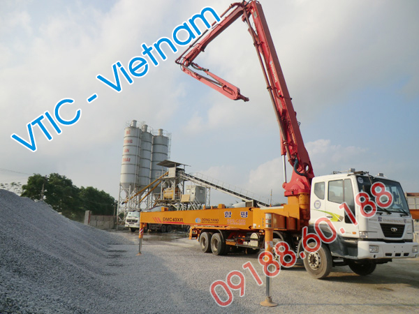 Bơm bê tông cần 43m-45m